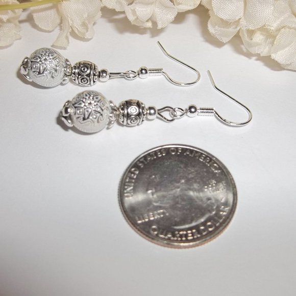 White Dangle Earrings NWT Beaded Dangle Drop Set Pair Jewelry Gift Girl 3994 - Picture 4 of 5